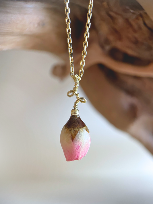 Peach Rosebud Necklace